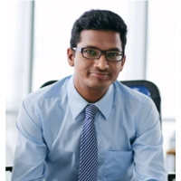 panah senior content writer